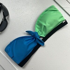 🛍️ PINK Victoria's Secret • Strapless Bandeau Lightly Lined Bikini Top • Size XS